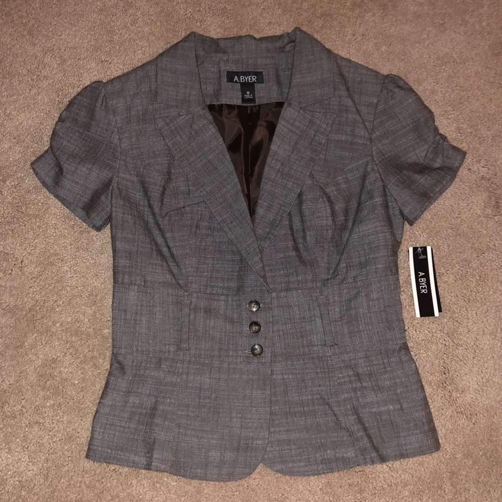 A. Byer Top size M